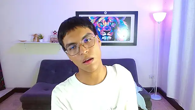 Онлайн чат XXX Maecum18