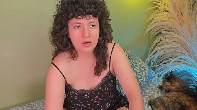 درد شة Fluffygarden الجنسية المباشرة