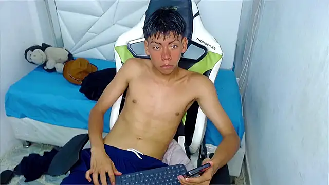 Liarr_のウェブカメラショー