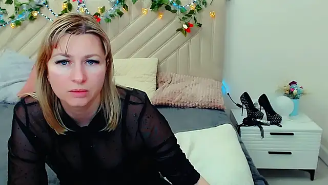 Incredible_Ariela Show Webcam