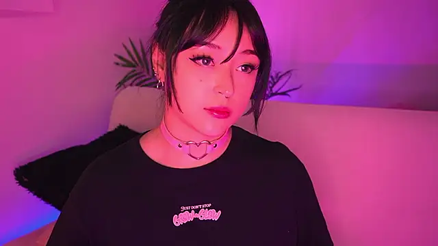 GloomydollのライブXXXチャット