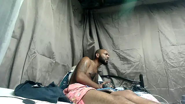 Camodick: διαδικτυακό σόου στην κάμερα