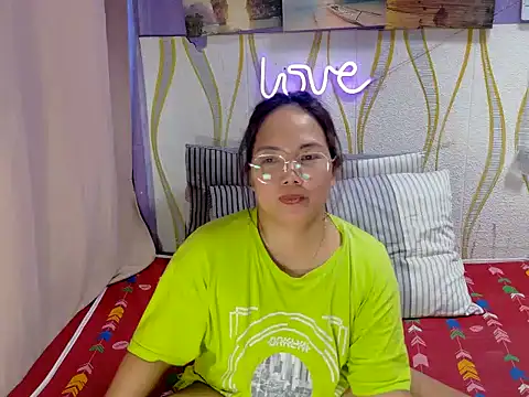 BURBERRY69 网络视讯表演