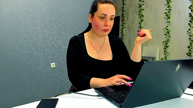 Yesss_Lilithn Live XXX chat