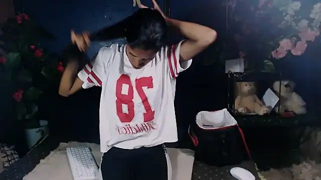 Chatroom XXX en direct de Desibabyxxx