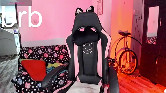 adrena_10 élő XXX-chatje