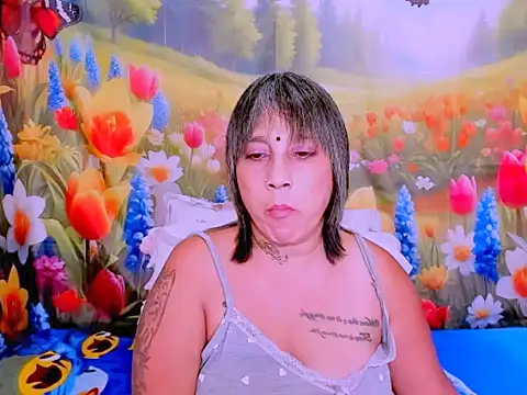 indianroxy élő XXX-chatje