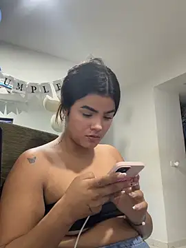 Chat +18 de Kaily_Sweet16 ao vivo