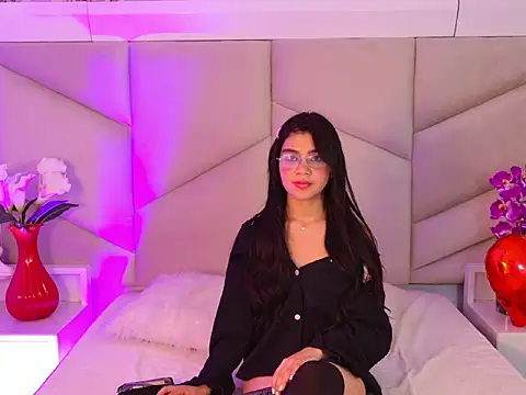 Chatroom XXX en direct de OliviaDiaz