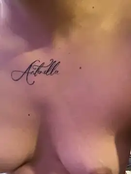 دردشة DayanaDG الجنسية المباشرة