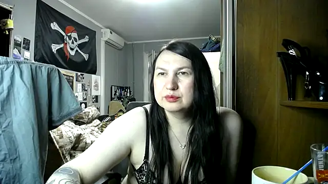 EvaBeautyXx: διαδικτυακό σόου στην κάμερα