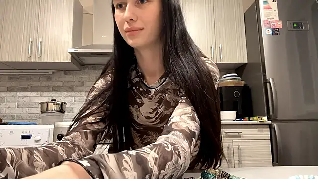 LaraDraggoo's Live XXX Chat