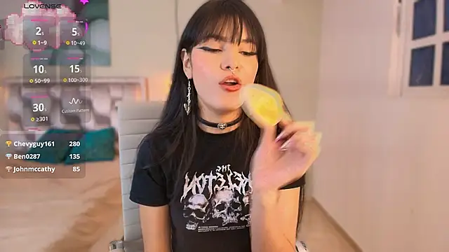 aisha_sakina live XXX chat