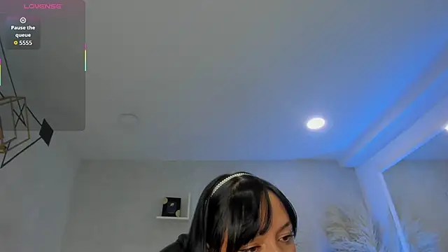 EmiliaRose_ 现场XXX聊天