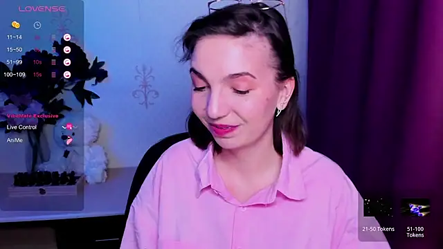 Živý XXX chat KindHazelHere_