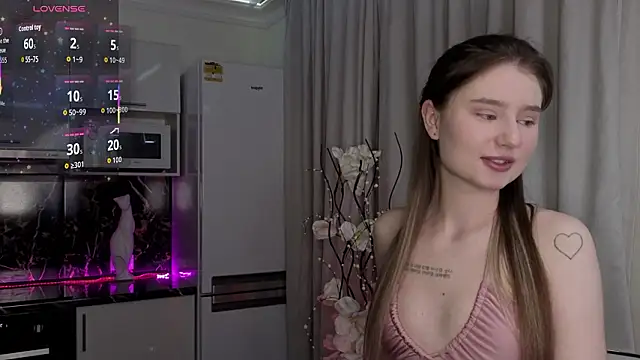 _Lua__ Adlı Modelin Canlı XXX Sohbeti