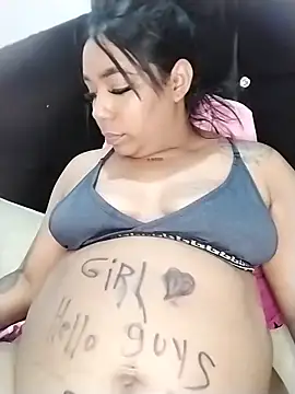 emma_purple_ élő XXX-chatje