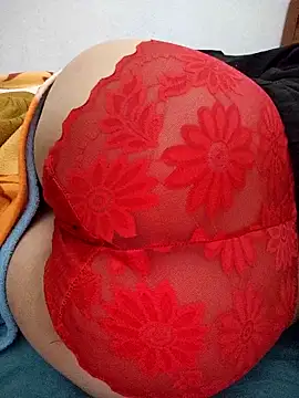 Haralushiaaa 在線直播表演