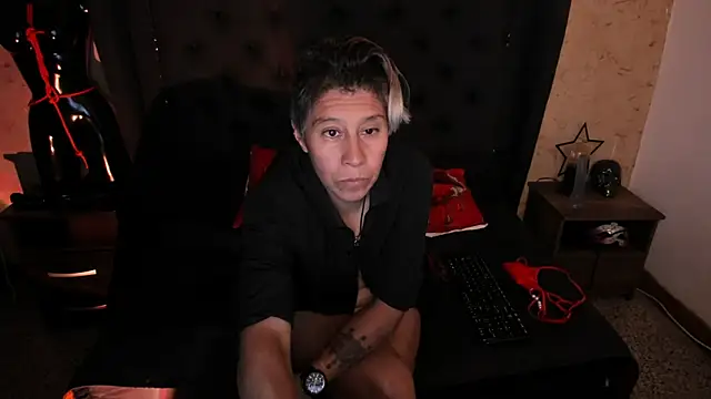 Kali_Panther Chat XXX in diretta