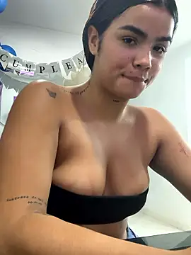 Kaily_Sweet16's Live XXX Chat