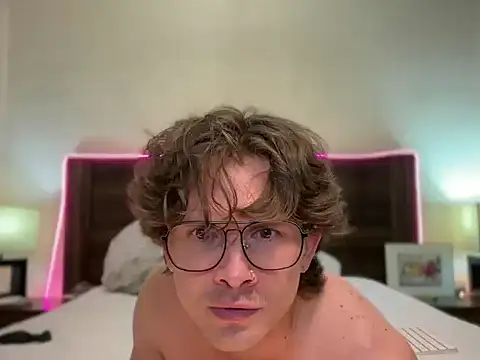 mcklister_kinky_feets 网络视讯表演