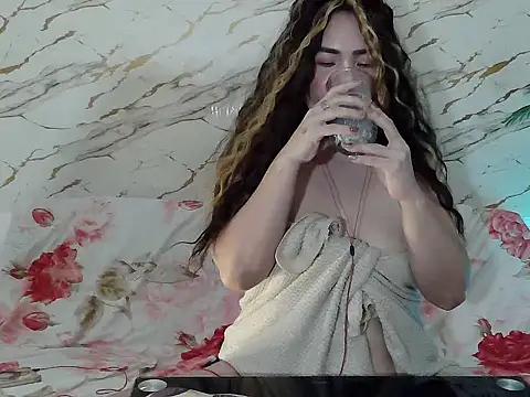 Chat +18 de SweetAsianAss ao vivo