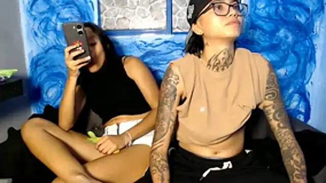 ParisAndVi – Naživo XXX chat