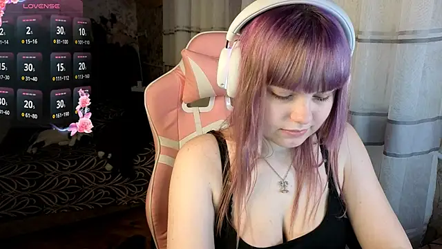 KristiBloom's Live XXX Chat