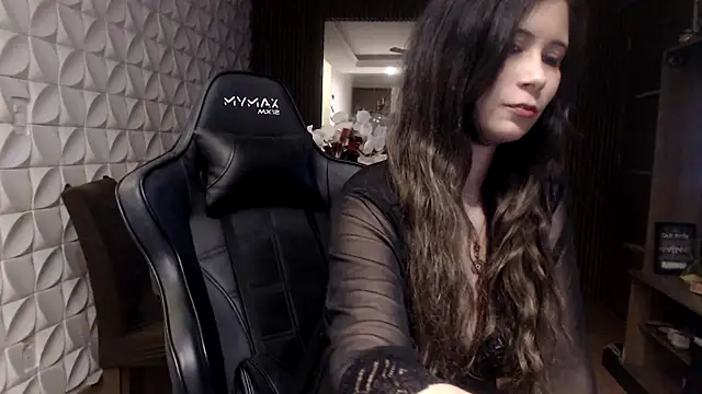 Fenixheaven Adlı Modelin Canlı XXX Sohbeti