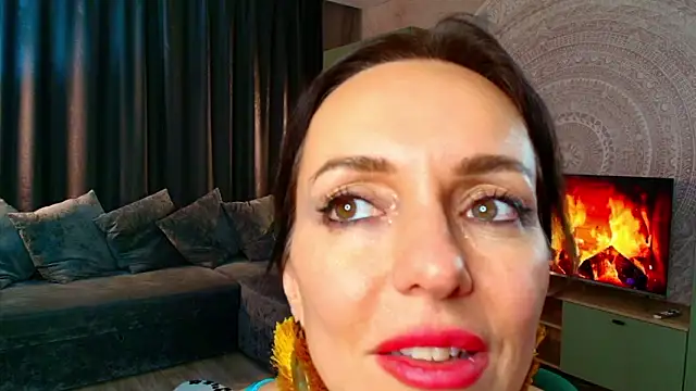 Shanita_moon – Naživo XXX chat