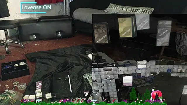 Show modela april_show_her na web-kameri