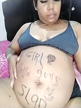 emma_purple_'s Webcam Show