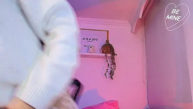 lilyy_evanss Adlı Modelin Canlı XXX Sohbeti