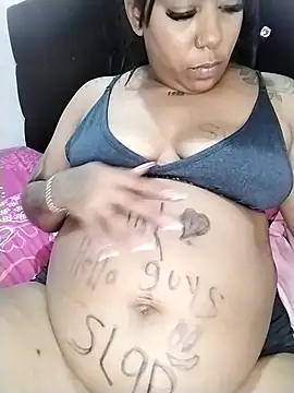 emma_purple_ webcam show