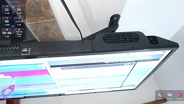 XXX chat uživo modela Nikki__uwu