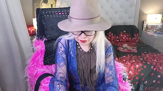 RoxalanaStar: онлайн-секс-чат