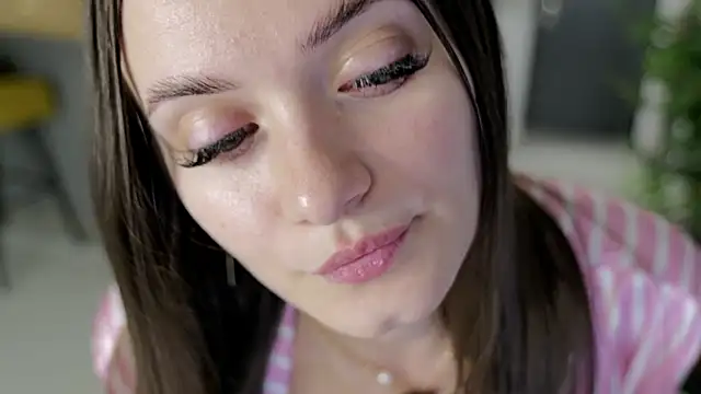 แชท XXX สดของ alisonita_