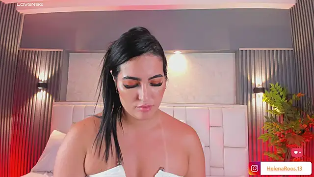 HelenaRoos Adlı Modelin Canlı XXX Sohbeti