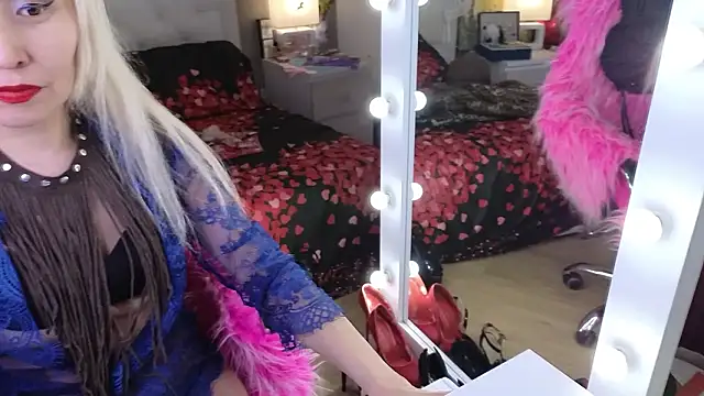 RoxalanaStar: онлайн-секс-чат