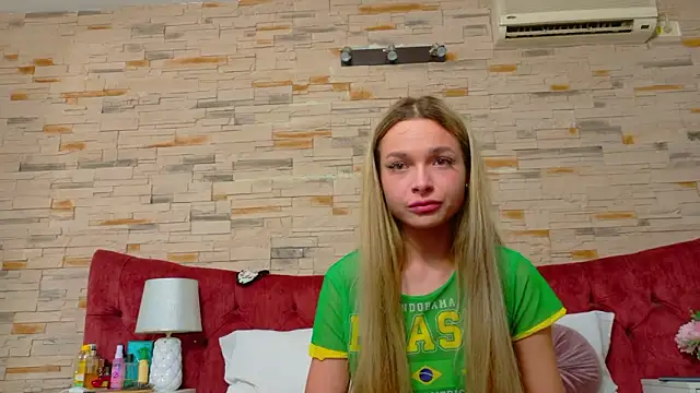 LannaSkyyn Live XXX chat