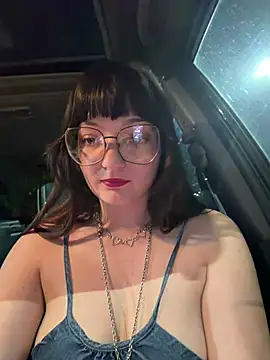 urpuppymoon's Live XXX Chat