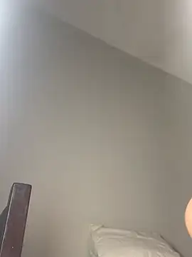 CharmingMysteriousのウェブカメラショー