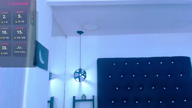 Mels_: онлайн-секс-чат