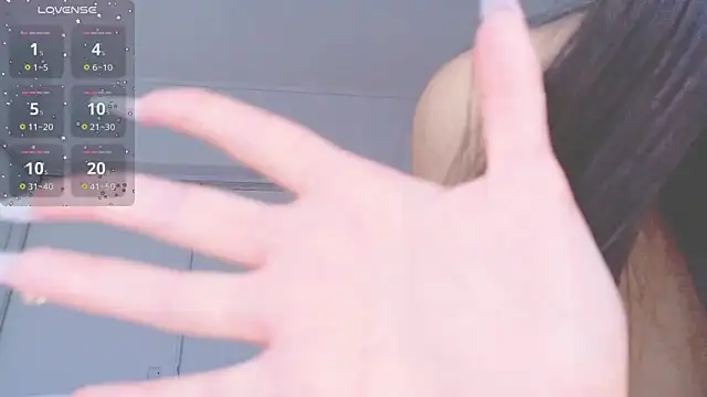 _Meimi_ Show in webcam