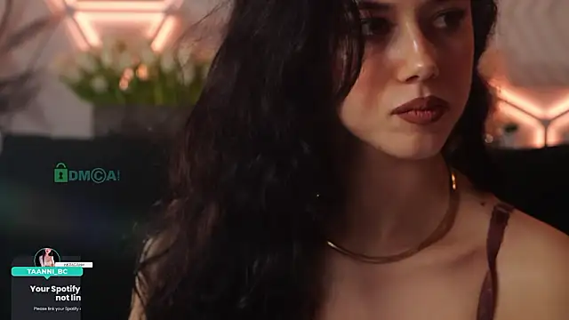 taanni_bc: απευθείας συνομιλία ΧΧΧ