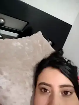 XXX chat uživo modela mialorents