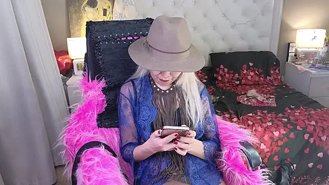 RoxalanaStar 现场XXX聊天