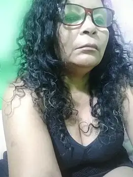 Amarantha25's Live XXX Chat