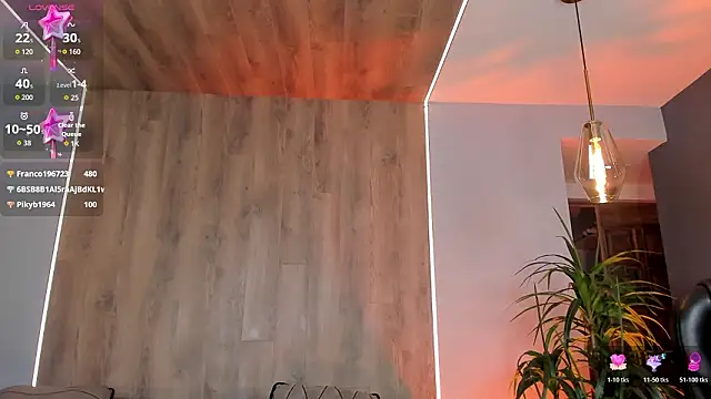 GiaFerrara: онлайн-секс-чат