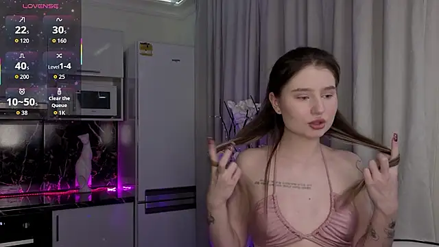 _Lua__ Adlı Modelin Canlı XXX Sohbeti